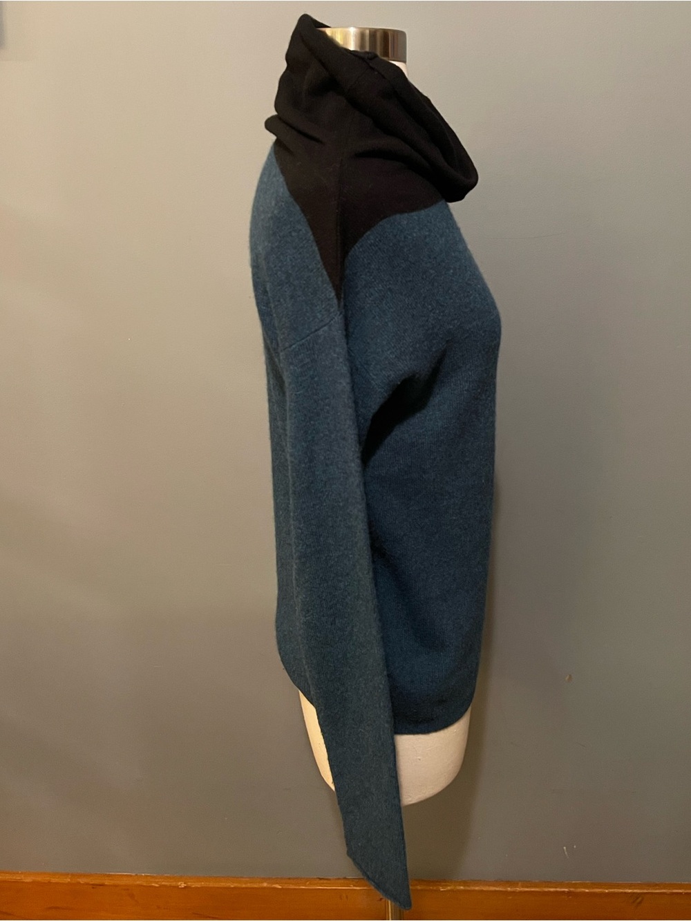 Repeat Cashmere Silver Edition Colorblock Teal & Black Cowl Neck Sweater S - Picture 9 of 14